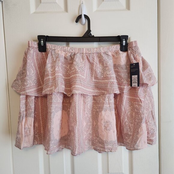 Universal Thread Pink Paisley Print Ruffle Mini Skirt L Elastic Waist Lightweigh - Picture 1 of 8